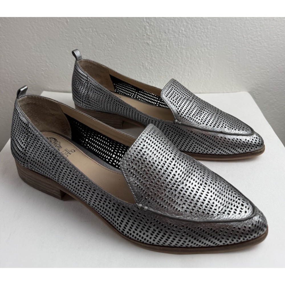 Vince Camuto Kadee Silver Pointed Toe Cut Out Leather Loafer Womens Flats Sz 9.5 - Picture 4 of 9